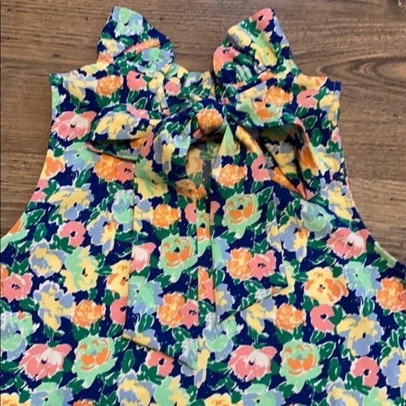 Crown and Ivy Sleeveless Ruffle Neck Floral Top - Picture 5 of 8